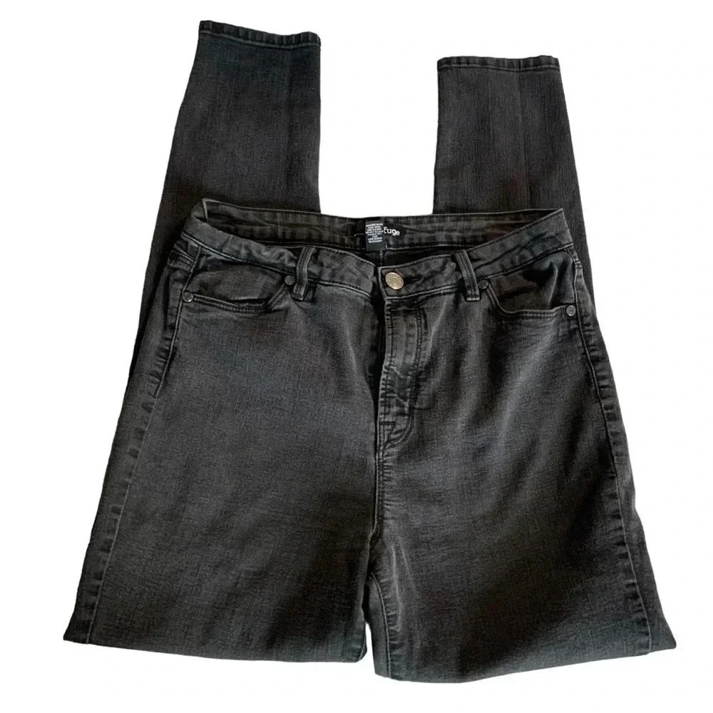 Refuge women's size 12 washed black pants, inseam 29 1/2"